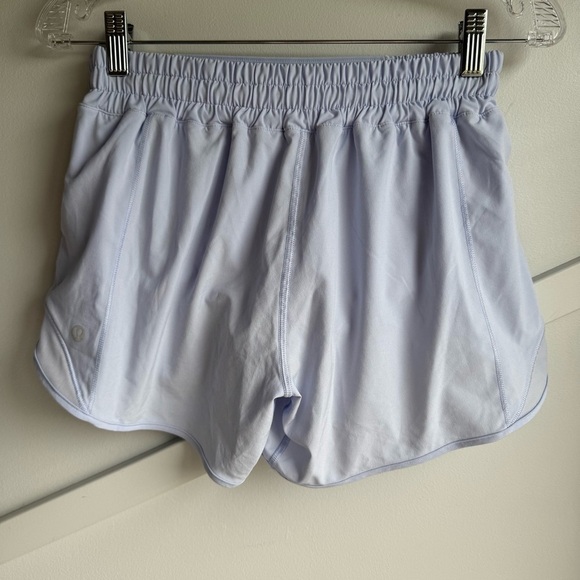 Lululemon Hotty Hot Shorts Pastel Blue Purple Low Rise Linen size 6 - Picture 6 of 11